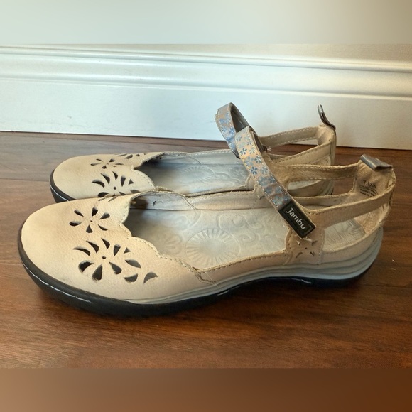JBU by Jambu Beige/light Gray Adventure Cutout Mary Jane Flats-Size 7.5 - Picture 10 of 12